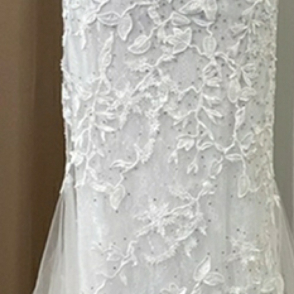 New long lace fitted beaded open lace up back wedding dress,bridal gown - Picture 3 of 7